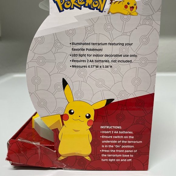Pokemon Pikachu Illuminated Terrarium - Picture 3 of 7